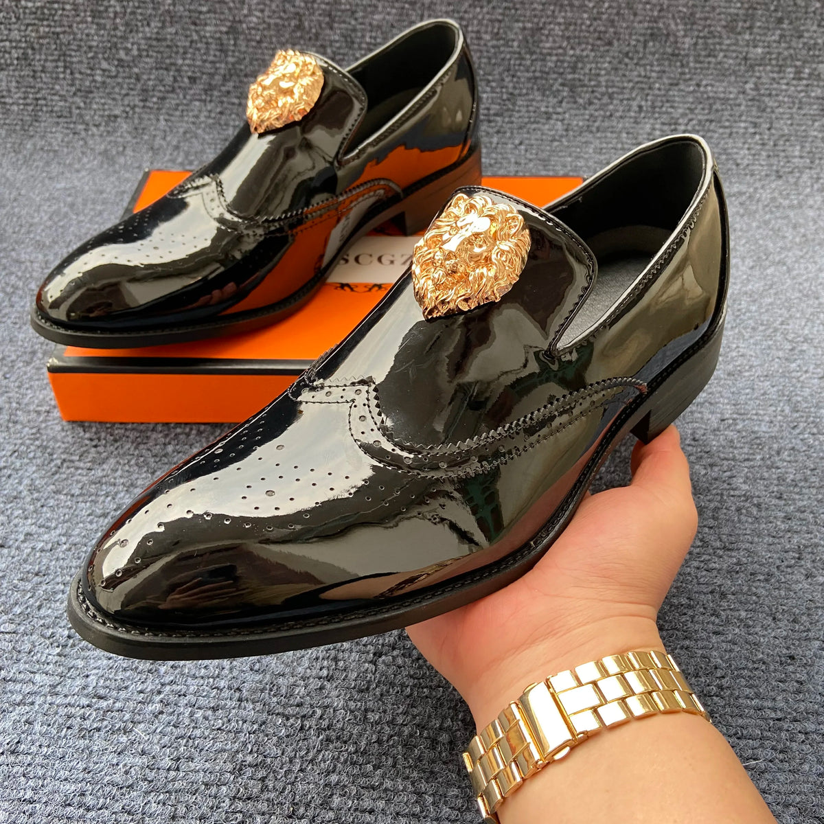 Dress Shoes Men Party Flats Black Golden Decoration Formal Brogues Patchwork Casual Shoes Handmade Wedding Men Loafers Moccasins