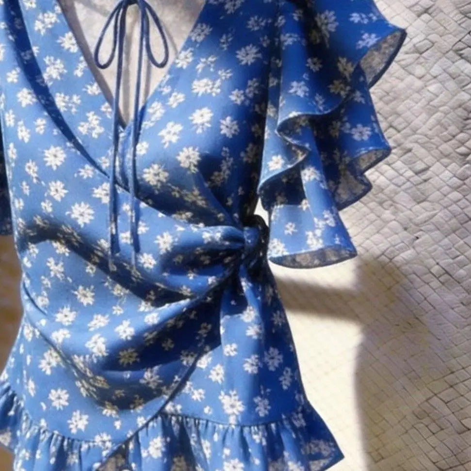 Chic Elegant Women Wrap V Neck Chiffon Blouse Blue Ditsy Floral Print Ruffle Flutter Sleeve Side Ruched Waist Frill Hem Crop Top