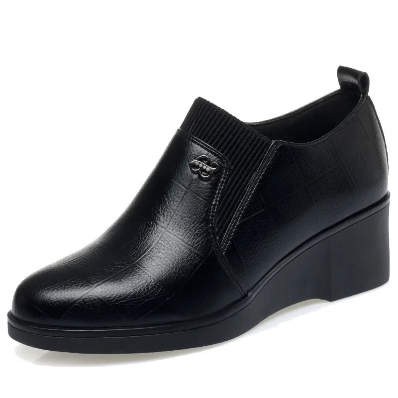 Wedge Heel Leather Shoes for Women 2025 New Soft Sole Design Versatile and Comfortable Solid Color Casual Pumps Women's Shoes