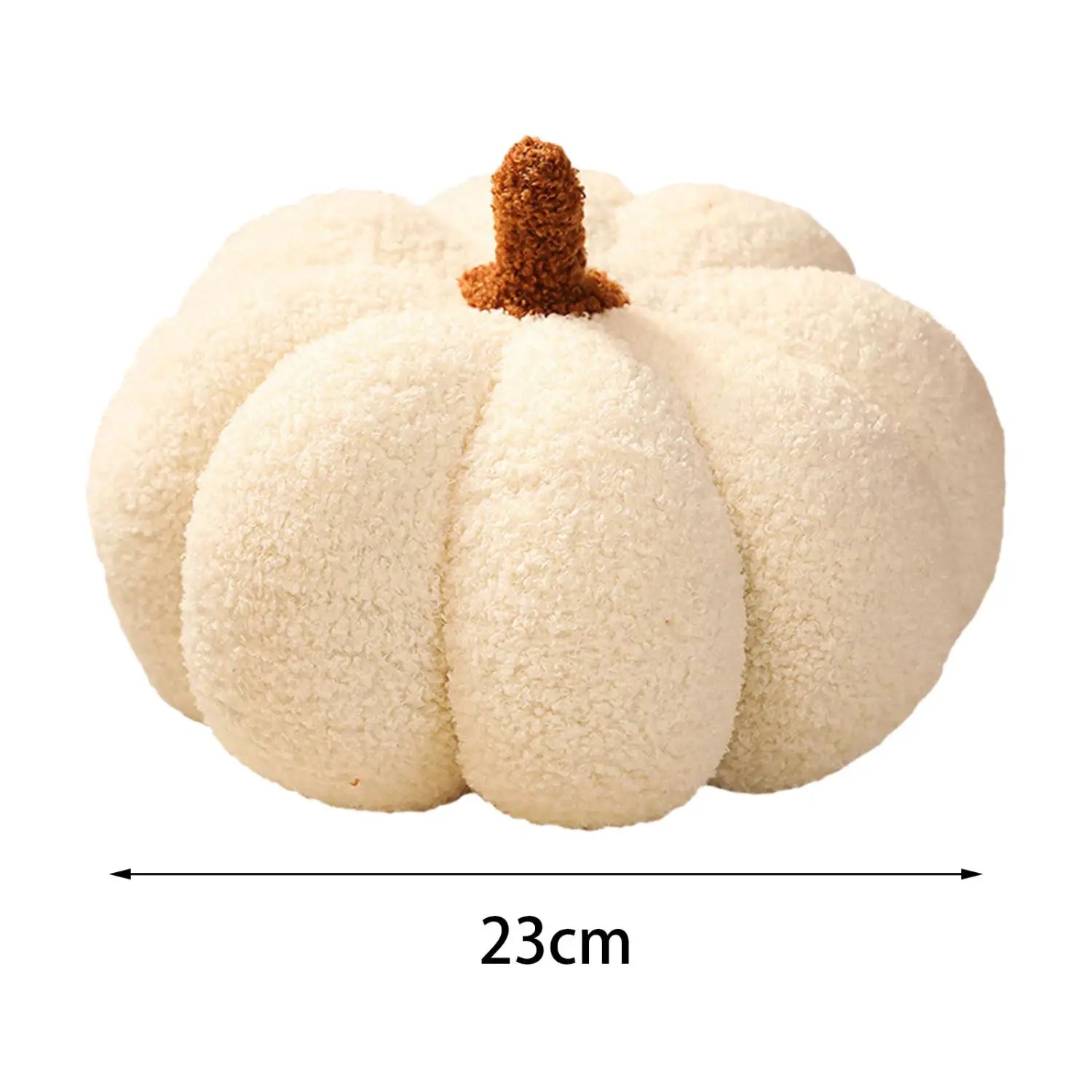 Coussin décoratif en peluche en forme de citrouille de couleur crème, avec une tige brune duveteuse, conçu comme un coussin en forme de citrouille d’Halloween pour la décoration saisonnière.