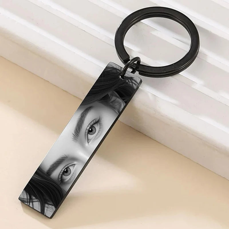 Custom Picture Keychain Personalized Engraved Text Eye Keychain Customized Name Eyes Photo Key Chain Jewelry Gifts for Lover