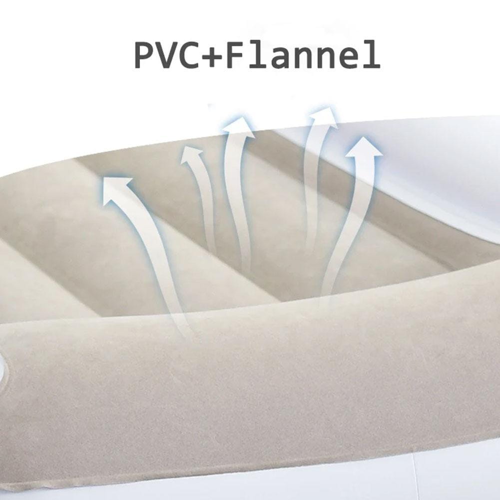 Beiges tragbares Kinderflugzeugbett und Reiseluftmatratze mit weich strukturierter PVC- und mit Flanell ausgekleideter Polsterung.