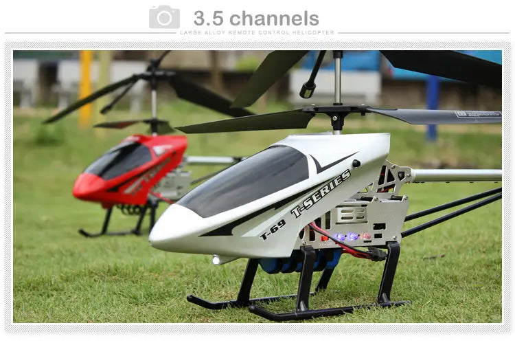 Helicóptero teledirigido blanco y negro de la serie t-69 con cuerpo metálico de aleación elegante y batería de litio de 80 cm, diseñado para un tiempo de carga eficiente y una duración de vuelo prolongada.