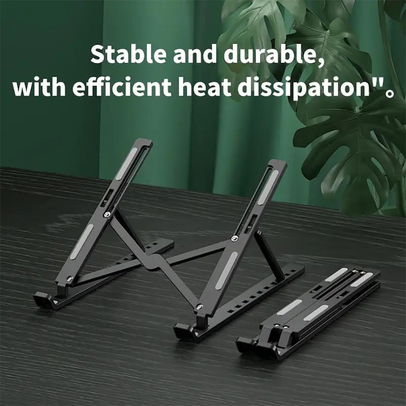 schwarzer Metall-Laptopständer, faltbar und verstellbar, mit silbernen wärmeableitenden Streifen, ausgelegt für ergonomische Nutzung.