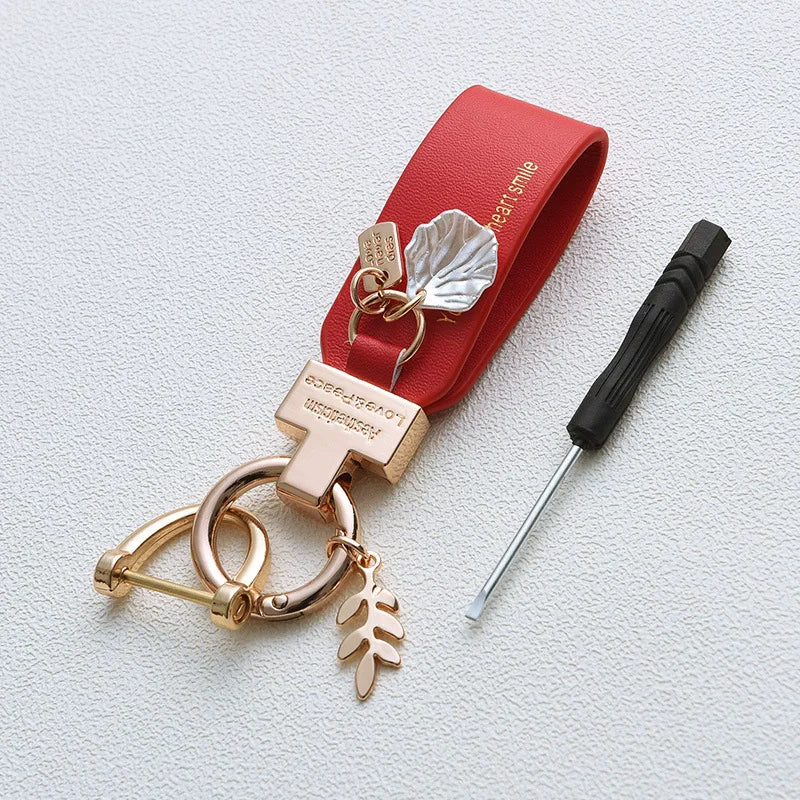New French Style Leather Keychain High Texture Exquisite Ins Creative Hanging Decoration Car Shell Keychain Anti Loss Buckle