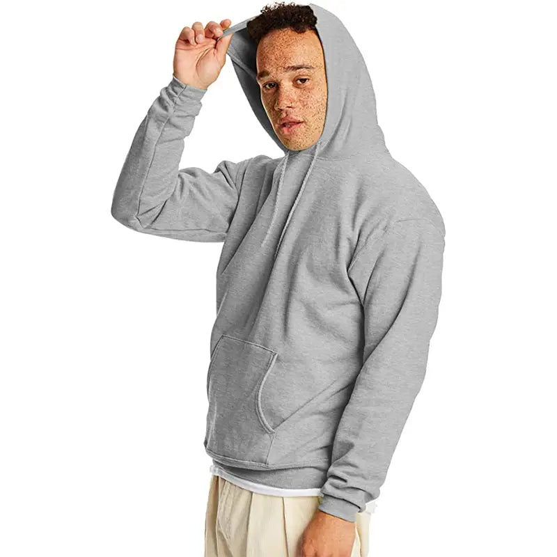 Grauer übergroßer Fleece-Pullover mit Kapuze für Herren mit vorderer Tasche, Kordelzügen und Kapuze.