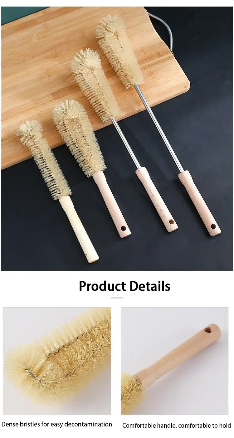 Juego de cuatro cepillos de limpieza de botellas de madera con mango largo, con cerdas beige y vástagos de acero inoxidable.