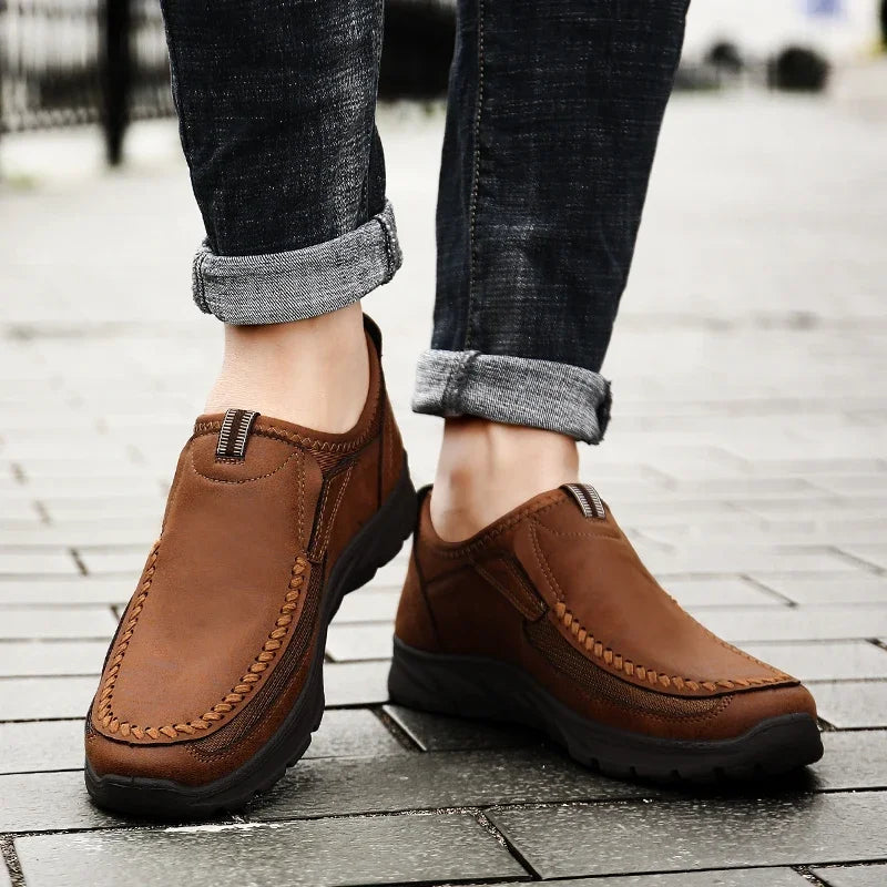 Men Casual Shoes Breathable Loafers Sneakers Fashion Comfortable Flat Handmade Retro Leisure Loafers Shoes Men Shoes