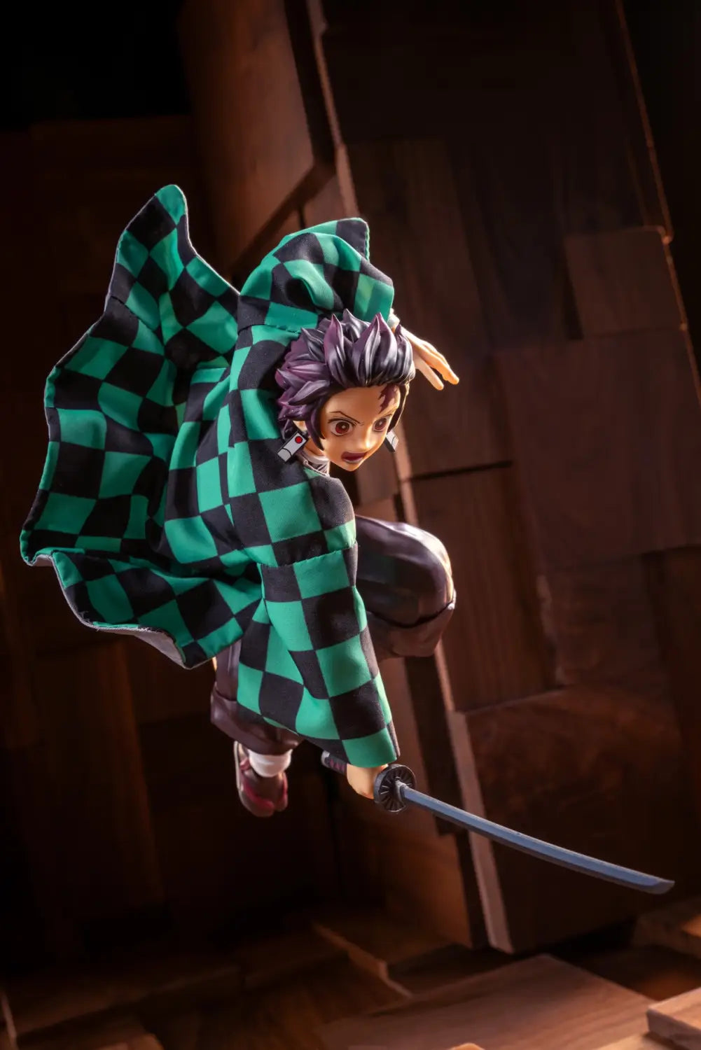 1/12 Scale Japanese Anime Kamado Tanjirou Plaid Cloth Kimono Coat Wire Shaped Short Cloak Clothes Model for Shf 6" Male Body