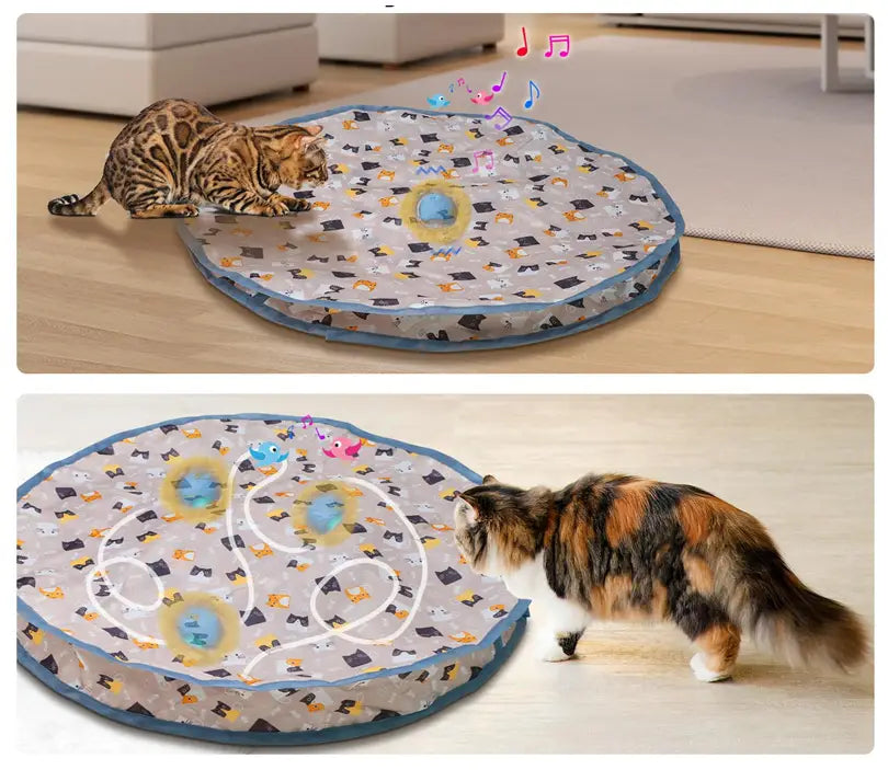 alfombrilla redonda plegable e interactiva para juguetes de gato con base gris, siluetas de gatos negras y naranjas, zonas interactivas circulares azules y borde azul claro, diseñada para juguetes de gato interactivos por China continental.