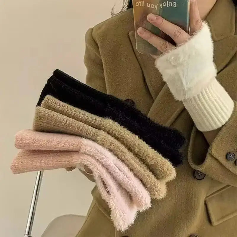 1Pair Warm And Cold-proof Half-finger Gloves For Women In Autumn And Winter, Versatile And Plush, Cute Office Half-finger Gloves