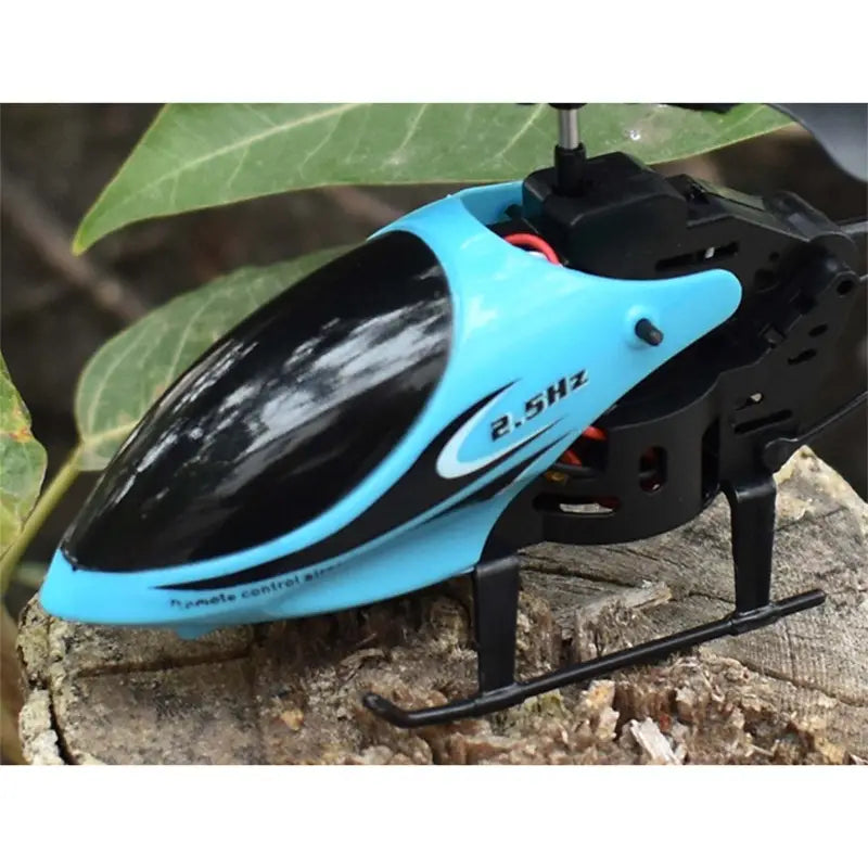 High quality blue and black remote control helicopter with a glossy finish and 2.5hz branding designed as a high quality toy for remote control enthusiasts.