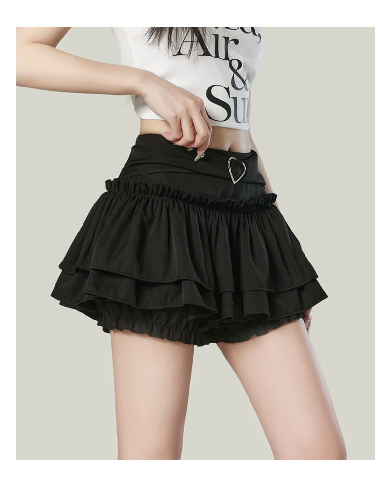 Black Y2k ruffled high waist mini skirt featuring a heart-shaped metal buckle at the waistband.