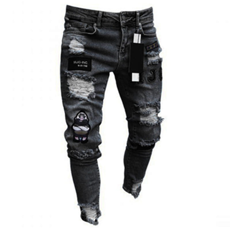 Jeans skinny déchirés slim hip-hop pour hommes, brodés, en denim noir vieilli, avec des genoux déchirés, un patch de panda en dessin animé sur la cuisse et des ourlets effilochés.