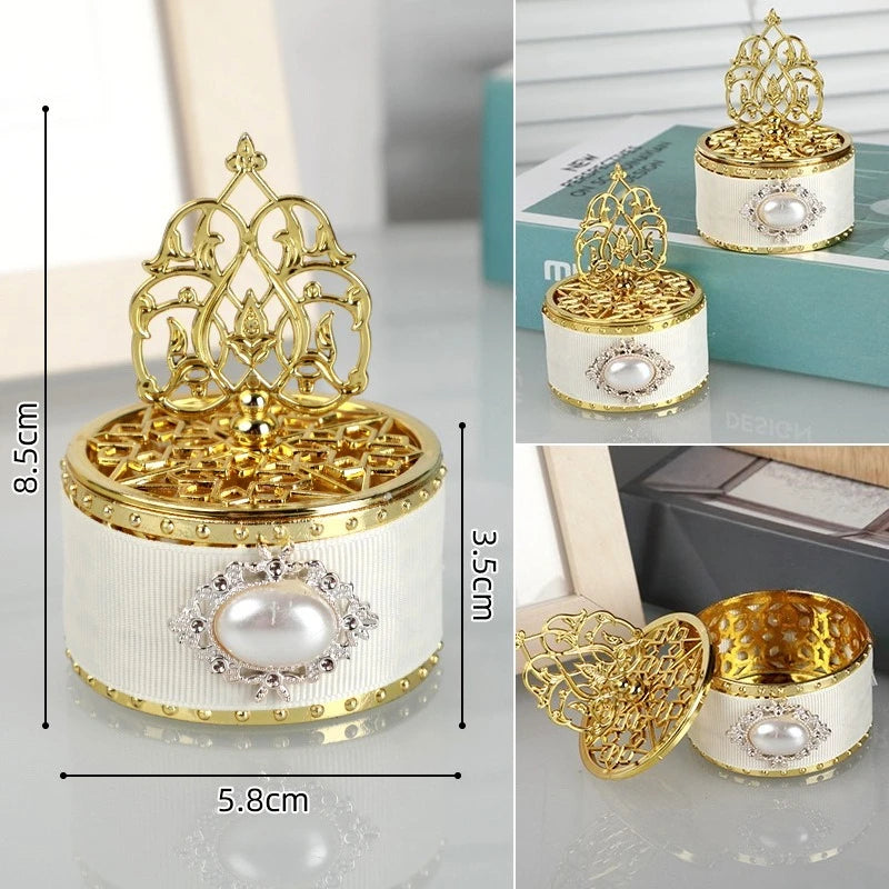 Elegant European Wedding Party Moon Baby Celebration Gold Wedding Candy Box Tower Bead Decorated Storage Box Packaging Sugar Box