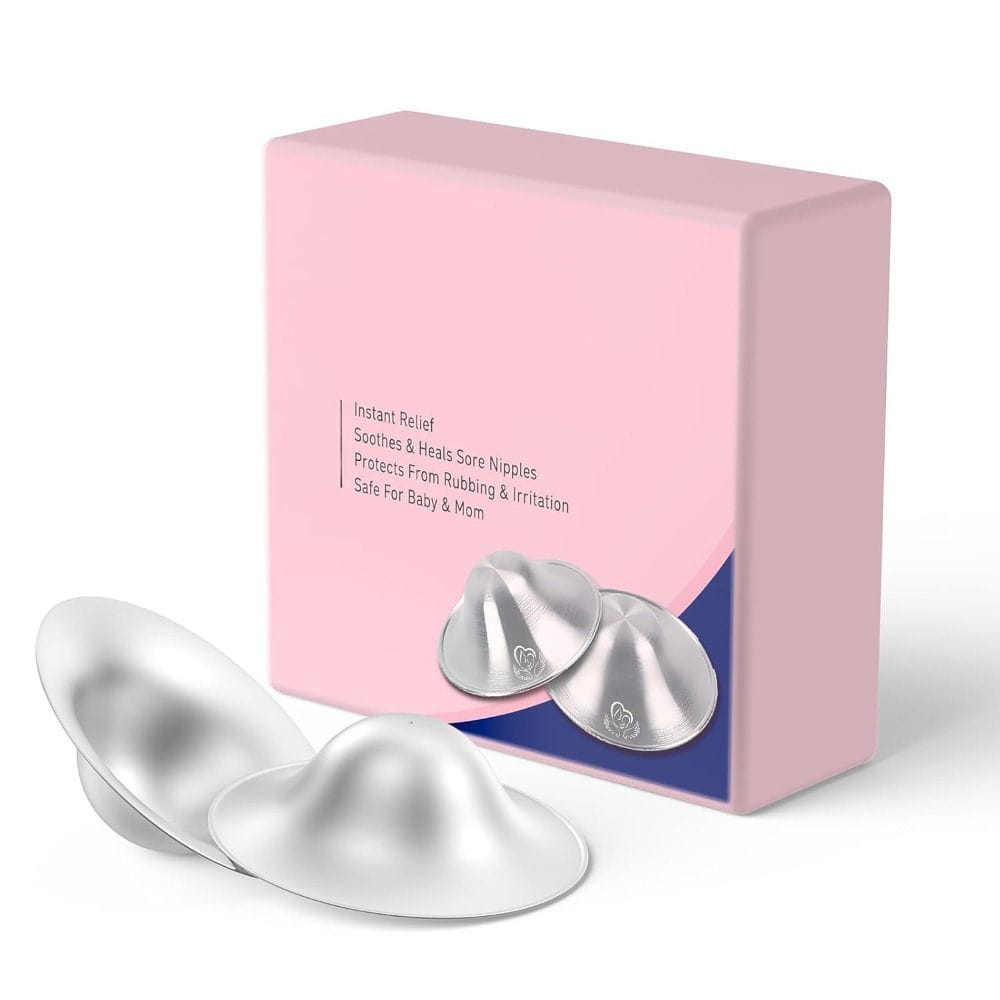 Silberne Nippelschutzschalen für das Stillen zur Heilung mit kappenförmigen Stillauflagen mit glatter Metalloberfläche in Silber sowie dezent eingeprägtem Branding