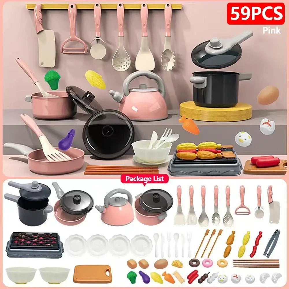 Set für das Rollenspiel in der Kinderküche aus pinkem Kunststoff mit schwarzen Töpfen, einem passenden pinken Wasserkocher sowie Utensilien für Kochspielzeug.