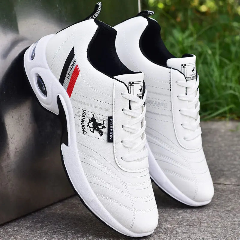 Men's leather sneakers Casual versatile shoes Outdoor non slip running footwear Fashion men's board shoes Zapatos Homme