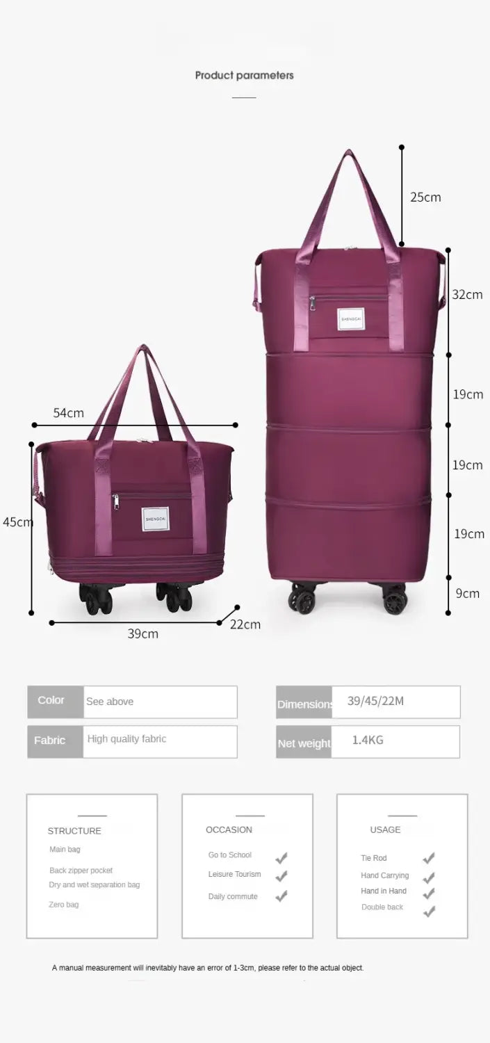 Un sac de shopping roulant pliable violet avec des roues noires et une poche avant conçue comme un grand sac à dos de voyage à grande capacité.
