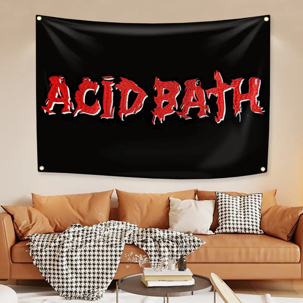 schwarze Polyester-Tapetenwandbehang-Kunst mit kräftigen rot verlaufenden Säurebad-Schriftzügen in einem Schriftzug-Charakterstil.