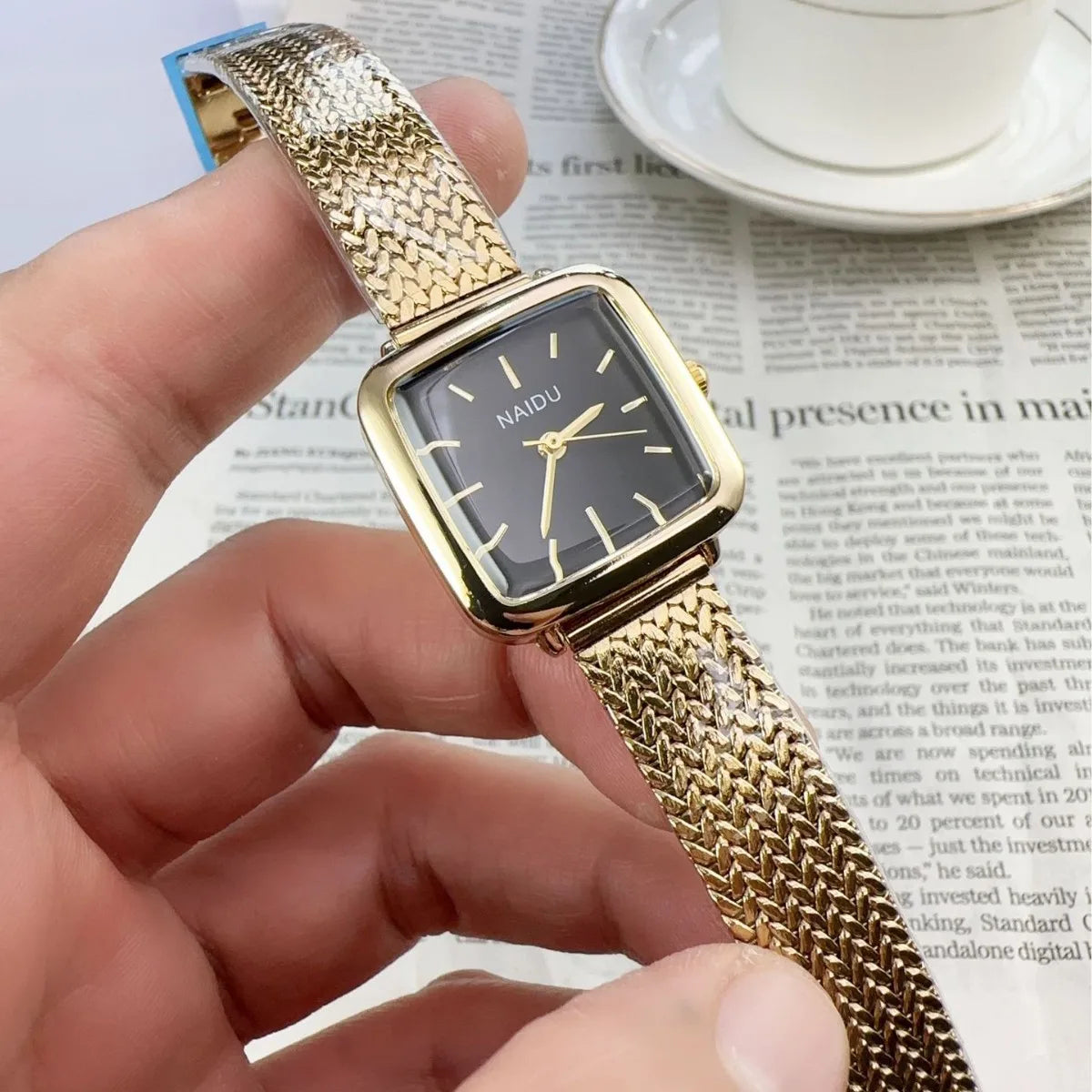 Watches For Woman Light Luxury Advanced Ladies Watches Simple Fashion Compact Dial Women's Quartz Watch Student Gift UTHAI