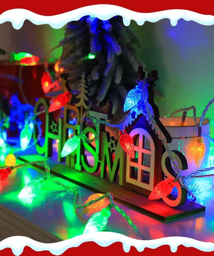 RGB-LED-Weihnachts-Stringlights mit farbigen, leuchtenden Glühbirnen in Rot-, Grün-, Blau- und Orangetönen, ideal für die Raumdekoration und festliche Feiern