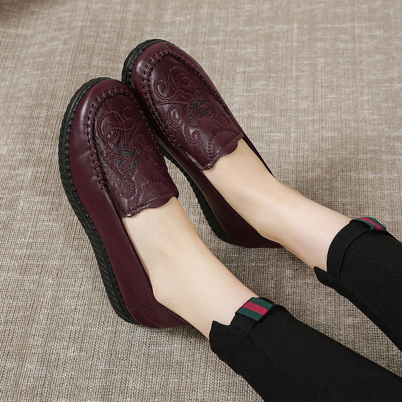 Women's Comfort Mom Leather Shoes, Retro Floral Embroidered Slip On Loafers, Soft Non-Slip Wedge Sole Daily Casual Footwear