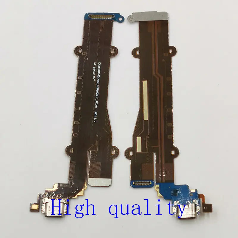deux câbles flexibles bruns flexibles avec connecteurs de carte de circuit imprimé bleus et composants métalliques argentés, comportant des numéros de série imprimés pour carte de charge USB compatible avec les modèles lg v60 v600am v600ea v600tm lmv600n