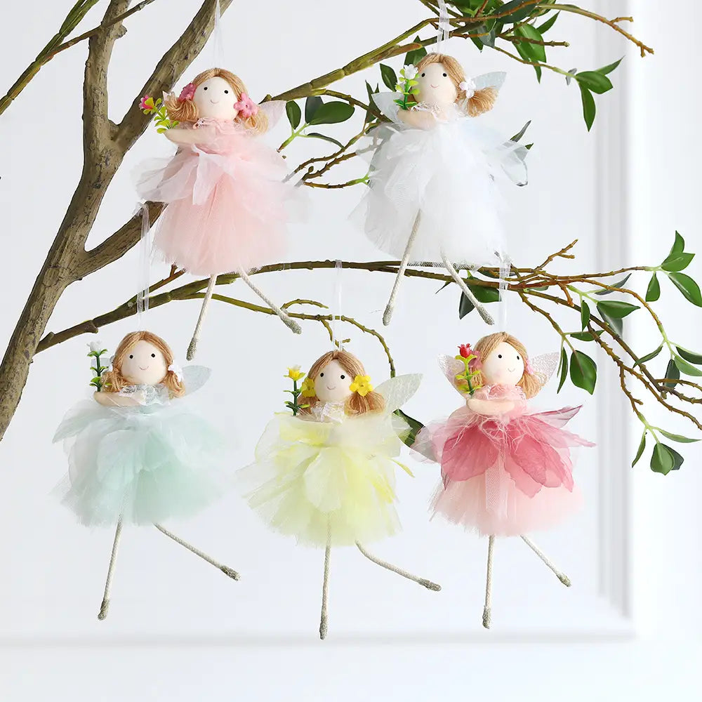 Österliche Hasen-Feen-Ornamente in Pastellfarben mit zarten Tüllröcken und floralen Accessoires, gestaltet als Feen-Ornamente.
