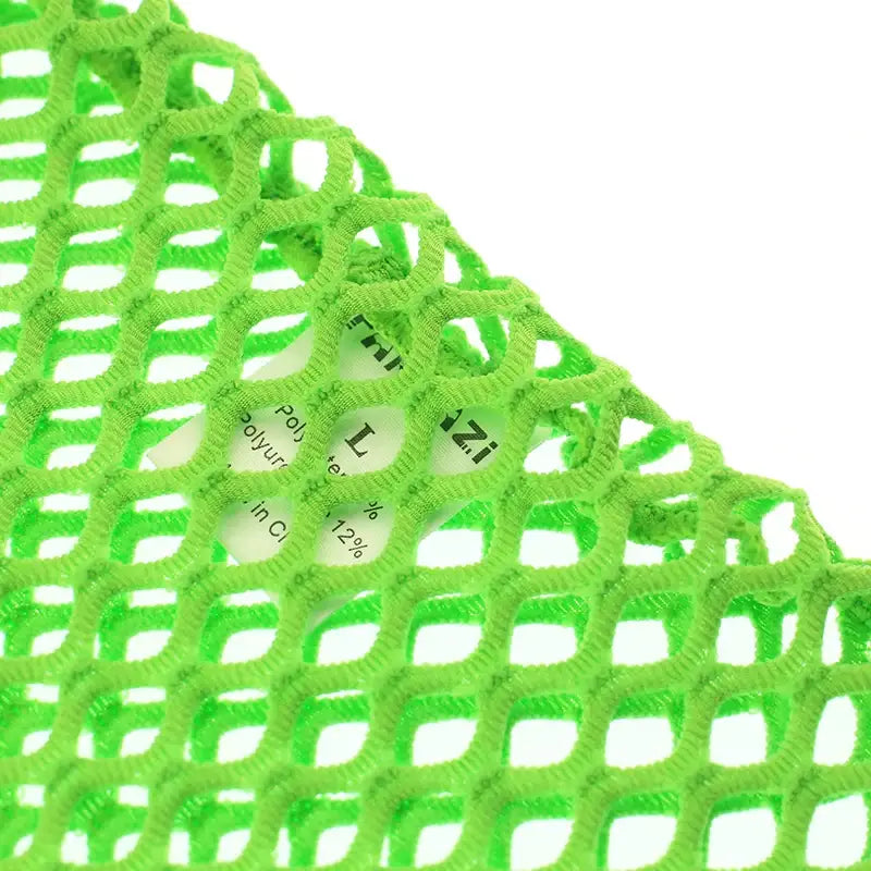 Chaleco sin mangas transpirable de camiseta interior de malla para hombre confeccionado con tejido de malla verde neón brillante con patrón tejido en forma de rombos.