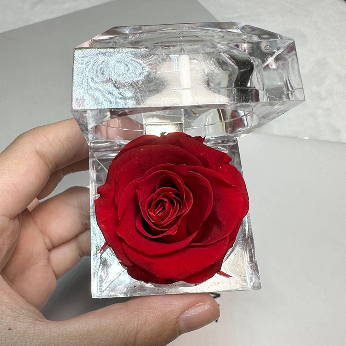 Eternal Preserved Rose Real Flower Valentine'S Birthday Anniversary Mother'S Day Acrylic Gift Box New Artificial Decorations