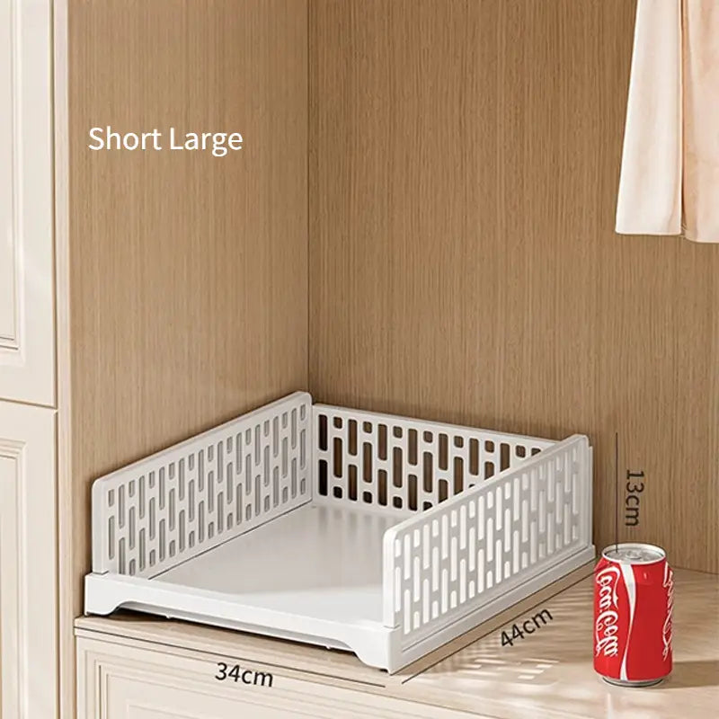 tiroir d’armoire empilable en plastique blanc, avec un design de côtés en treillis, pour un rangement pliable et des unités de tiroirs d’armoire
