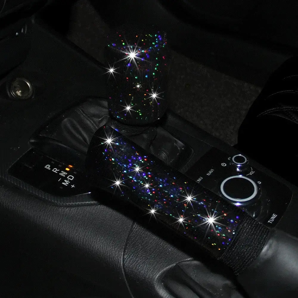 Juego de funda para pomo de palanca de cambios y freno de mano negro con purpurina brillante y adornos tipo estrellas multicolores resplandecientes, incluido en el juego de funda para volante con brillo rosa.