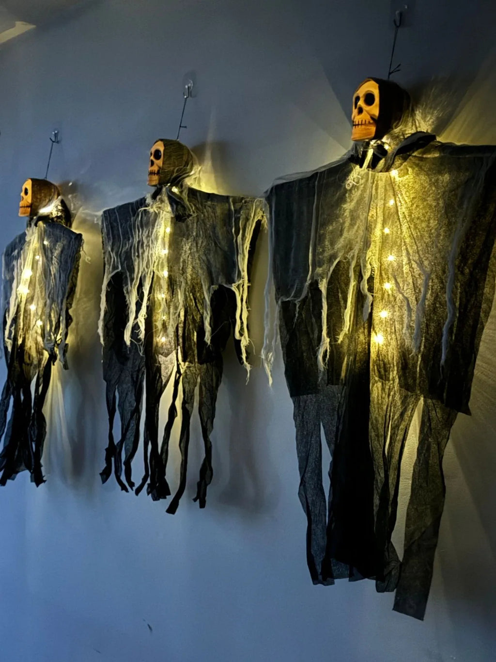 Halloween Glowing Skull Skeleton Gauze Hanging Ghost Home Outdoor Garden Decoration Halloween Party Horror Ghost Props 2026