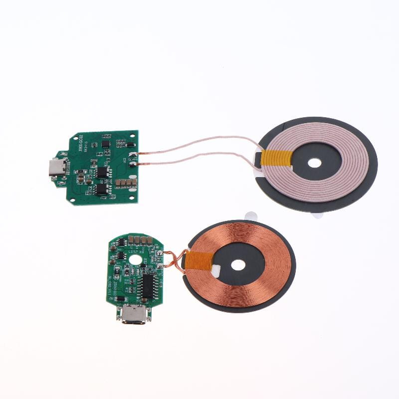 Carte PCBA de charge rapide sans fil 15 W de type C, comprenant des cartes de circuit imprimé vertes et des boucles en fil de cuivre pour une charge sans fil efficace.
