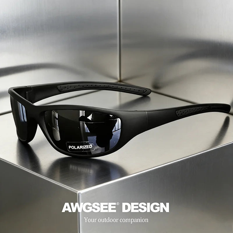 Gafas de sol deportivas polarizadas negras con protección UV400 y puntas de las patillas con textura en un diseño elegante y deportivo.