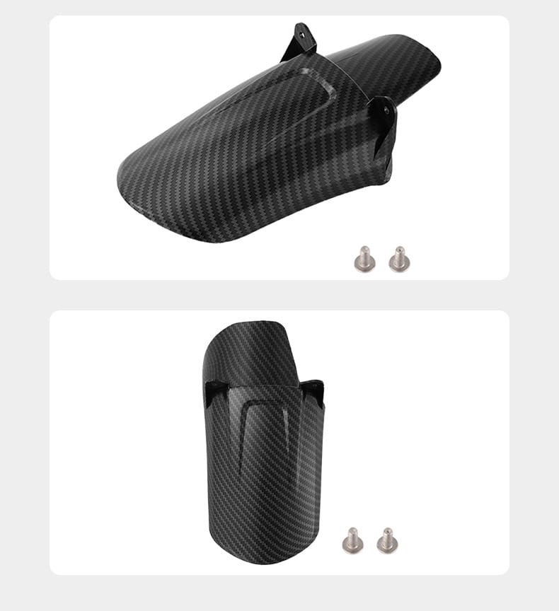 Schwarzer Carbonfaser-Motorrad-Kotflügel mit passenden Befestigungselementen aus dem Surron-Carbonfaser-Kotflügel-Set, von der Rückseite dargestellt.