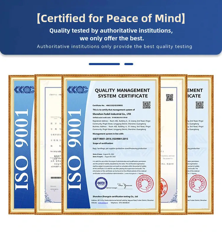 Certificats du système de management de la qualité ISO 9001 avec cadres bleus et dorés, démontrant des normes certifiées pour des sacs de rangement sous vide utilisés pour les vêtements, y compris les vêtements de bébé et le linge de lit.