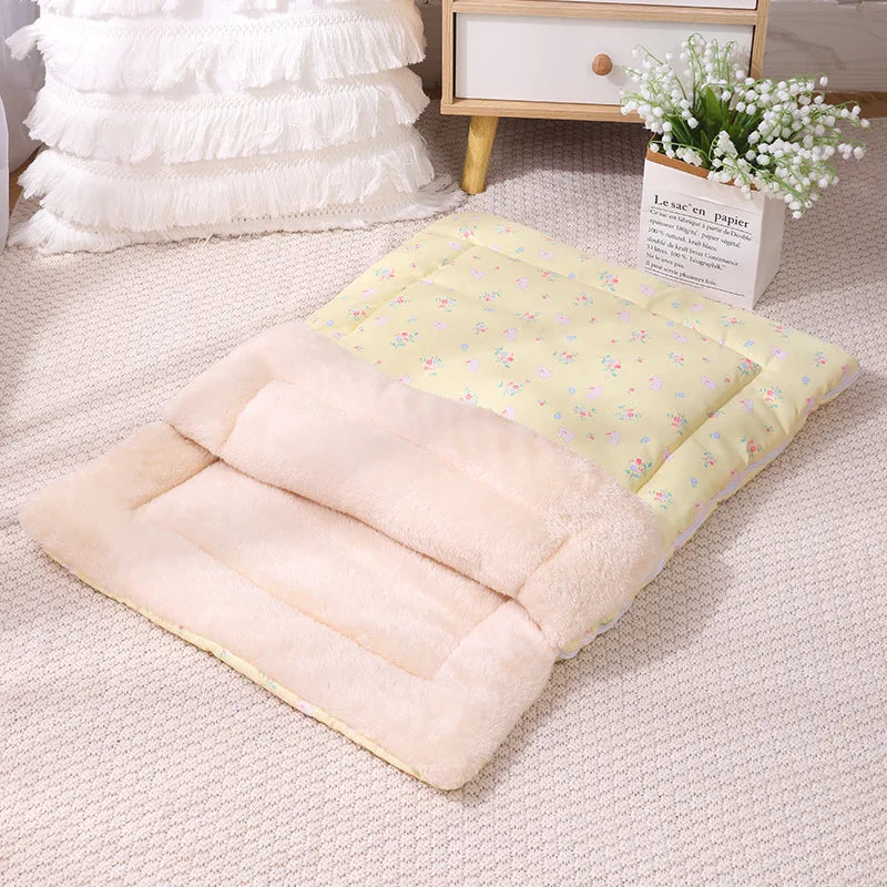 Soft and Comfortable Cat Bed Warm Pet Room with Detachable Mat and Foldable Design for Easy Storage of Cat Sleeping Bags Dog Bed