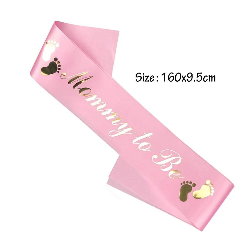 écharpe « pink mommy to be » avec décorations en feuille d’or de pieds et de cœur pour la célébration du kit de révélation du sexe