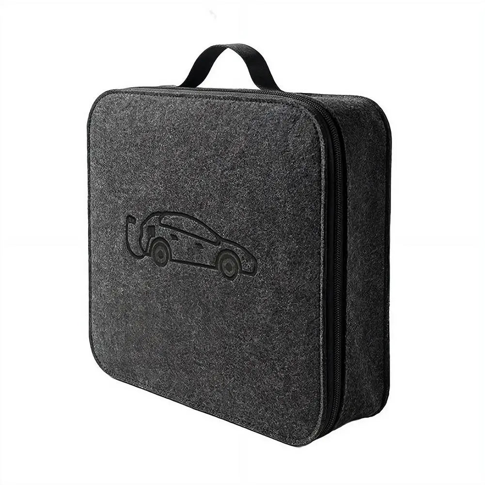 Bolsa de accesorios para carga del vehículo, de fieltro negro, con un sutil diseño bordado de vehículo eléctrico para el almacenamiento y la organización del cable de carga para vehículos eléctricos.
