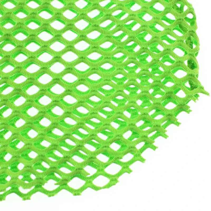 Chaleco sin mangas transpirable de camiseta interior de malla para hombre en tejido de malla verde neón brillante con patrón tejido en forma de rombos.
