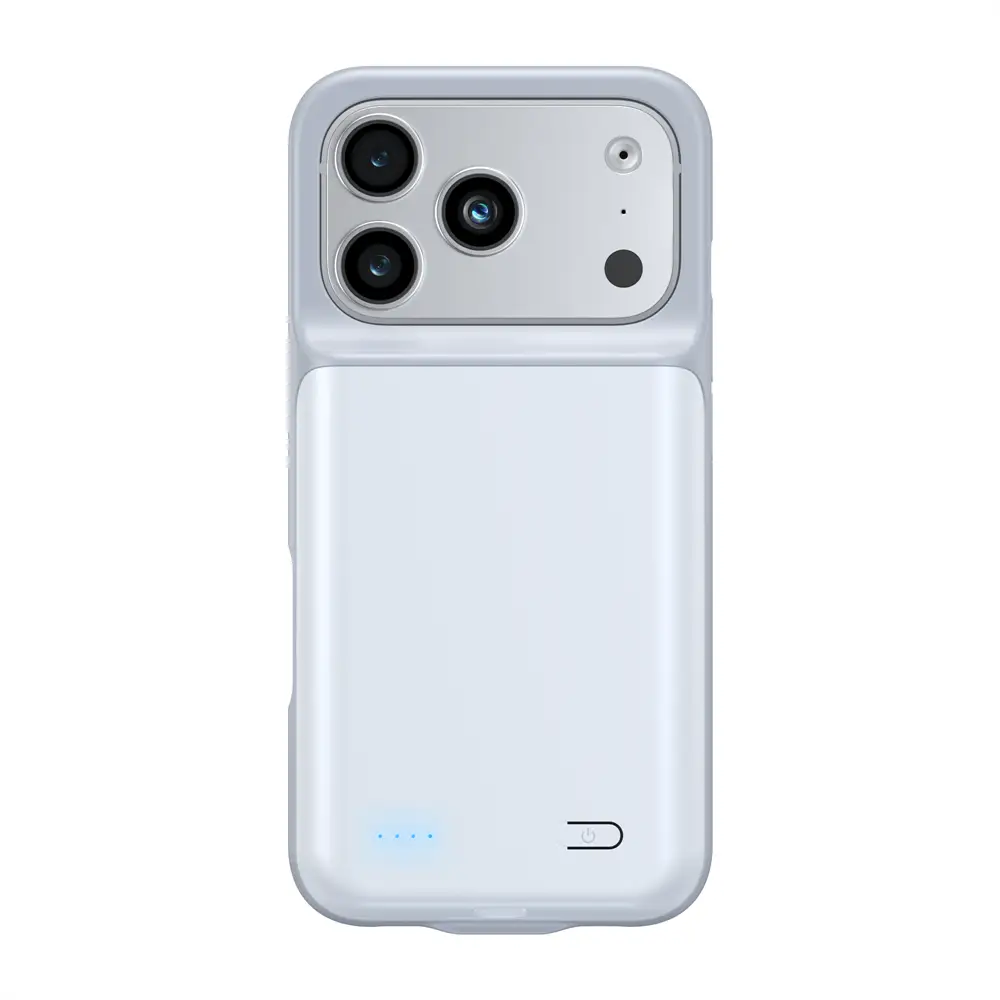 Weiße Pro-Max-Akku-Ladehülle für iPhone 16- und 17-Serien mit integriertem Akkupack, stilvollem Metall-Kameramodul und dezenten blauen LED-Anzeigen auf der Rückseite.