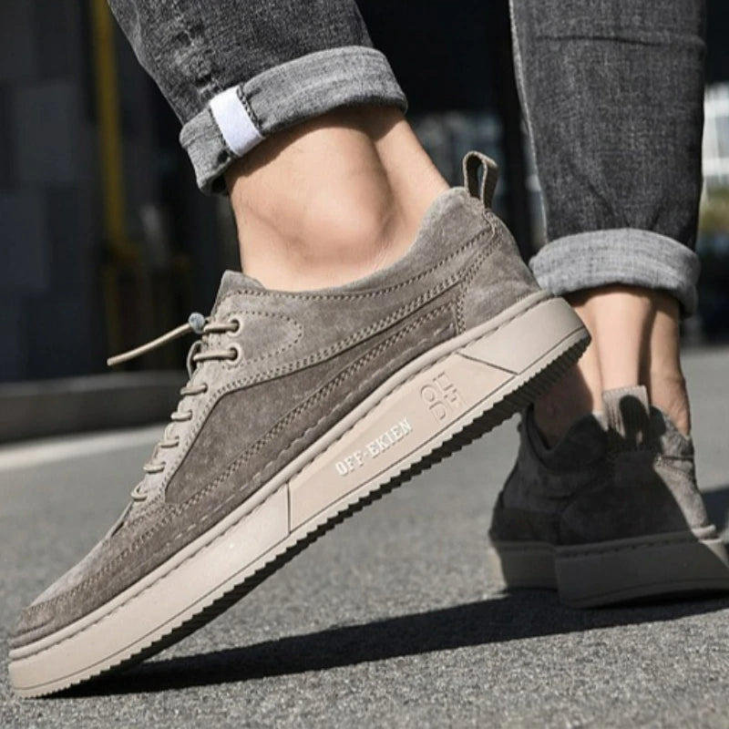Men Shoes Leather Loafers Luxury Breathable Slip-on Flat Shoes Solid Color Non-slip Casual Shoes Outdoor Soft Sole Men Sneakers