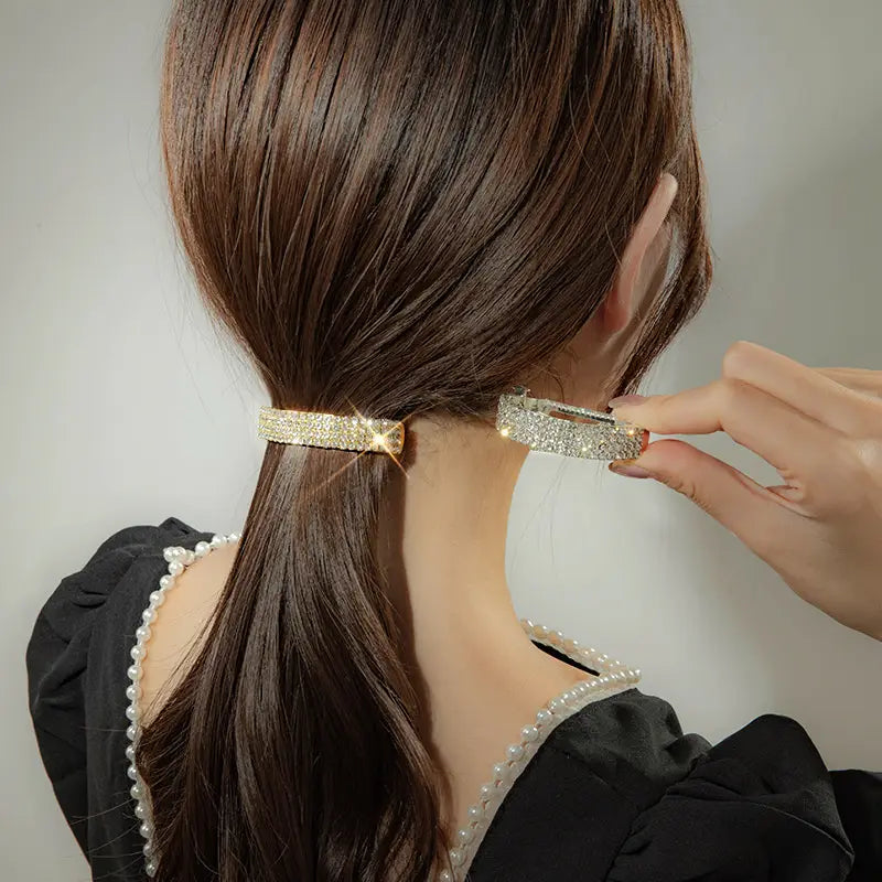 Gold-toned rectangular hair clip adorned with sparkling rhinestones designed as a crystal rhinestone tassel headband for women.