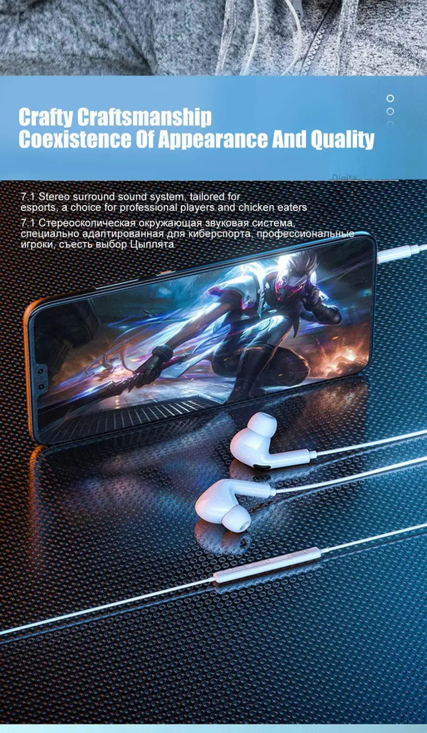iPhone Pro Max 用の白色インイヤータイプC有線イヤホンモデル。洗練されたミニマルデザインと、Pro Max イヤホン使用のための銀色のインラインリモートを備えています。