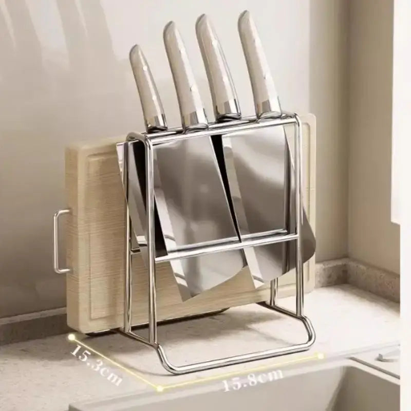 Organisateur de couteaux de cuisine avec bloc à couteaux en acier inoxydable contenant quatre couteaux et une planche à découper en bois, pour un rangement de cuisine efficace.