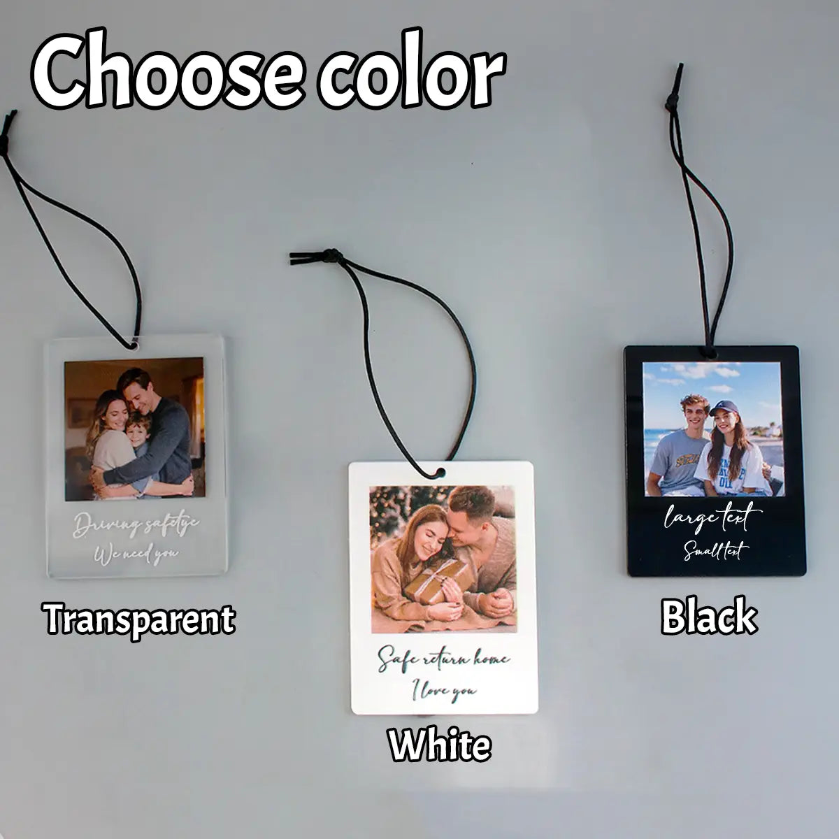 Personalisierte Geschenkidee für einen Foto-Autoduft mit transparent-weißen und schwarzen Autodüften mit bedruckten Bildern und Text.