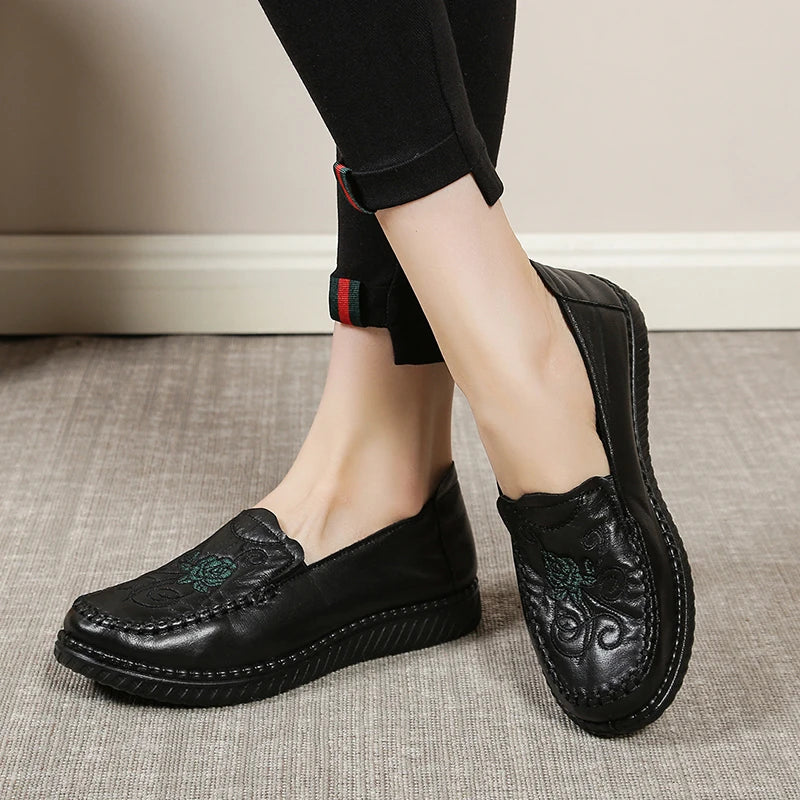 Women's Comfort Mom Leather Shoes, Retro Floral Embroidered Slip On Loafers, Soft Non-Slip Wedge Sole Daily Casual Footwear