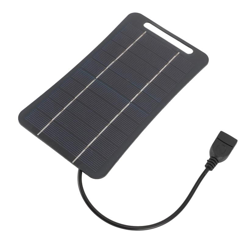 USBケーブルおよびコネクター付きの黒色の長方形の携帯用ソーラーパネル充電パネル。屋外での充電および登山中も接続を維持するために設計されています。